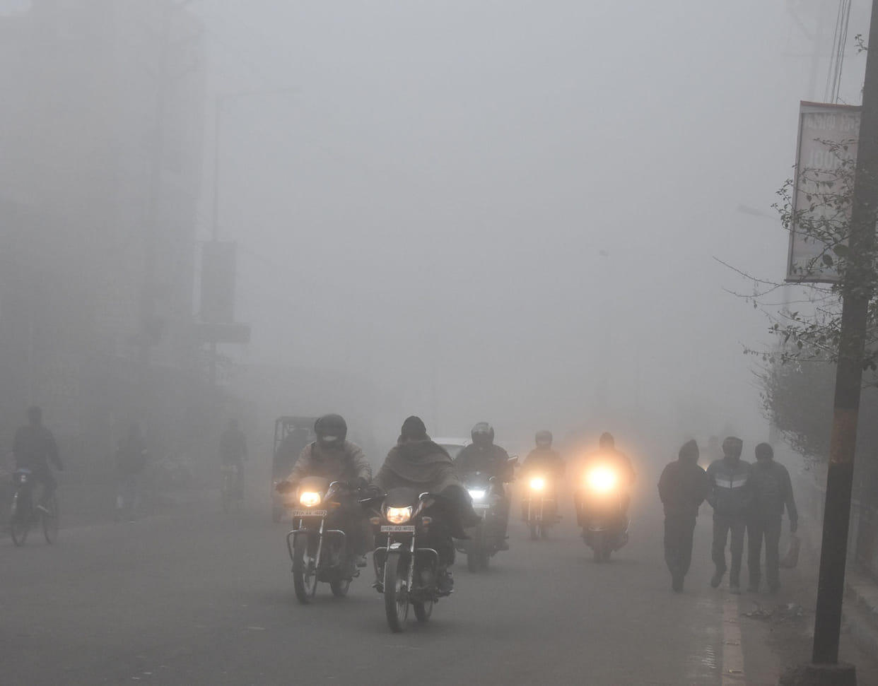 Fog and cold wave increased winter, mercury by five degrees Celsius