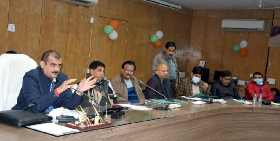 Officers engaged in the observer system in the Collectorate were trained