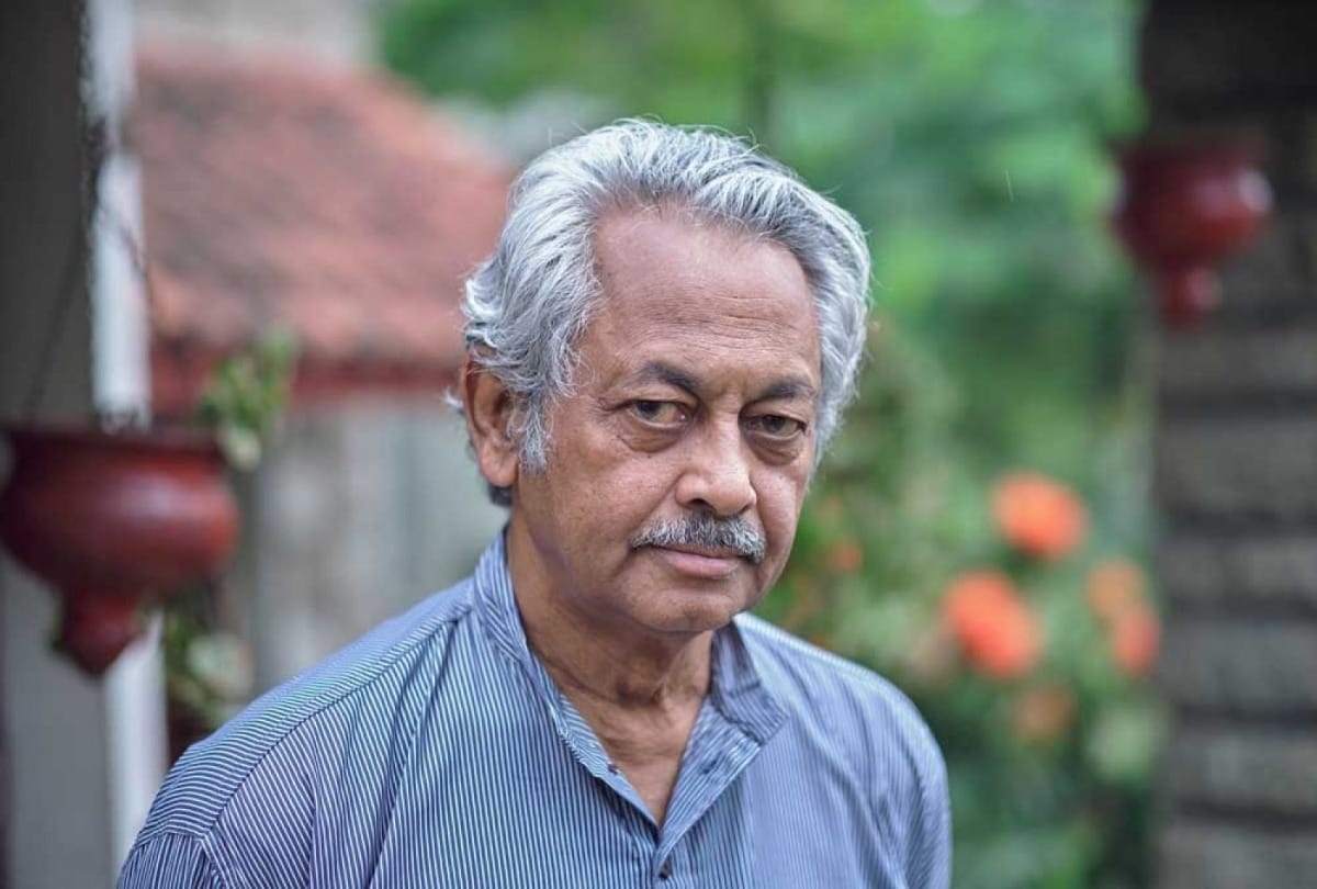 Achievement: Film director Girish Kasaravalli honored with Vishwaprabha Award 2022