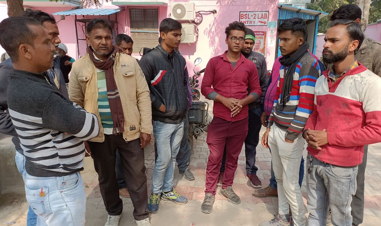 fathepur news,Bike rider and woman died in accident