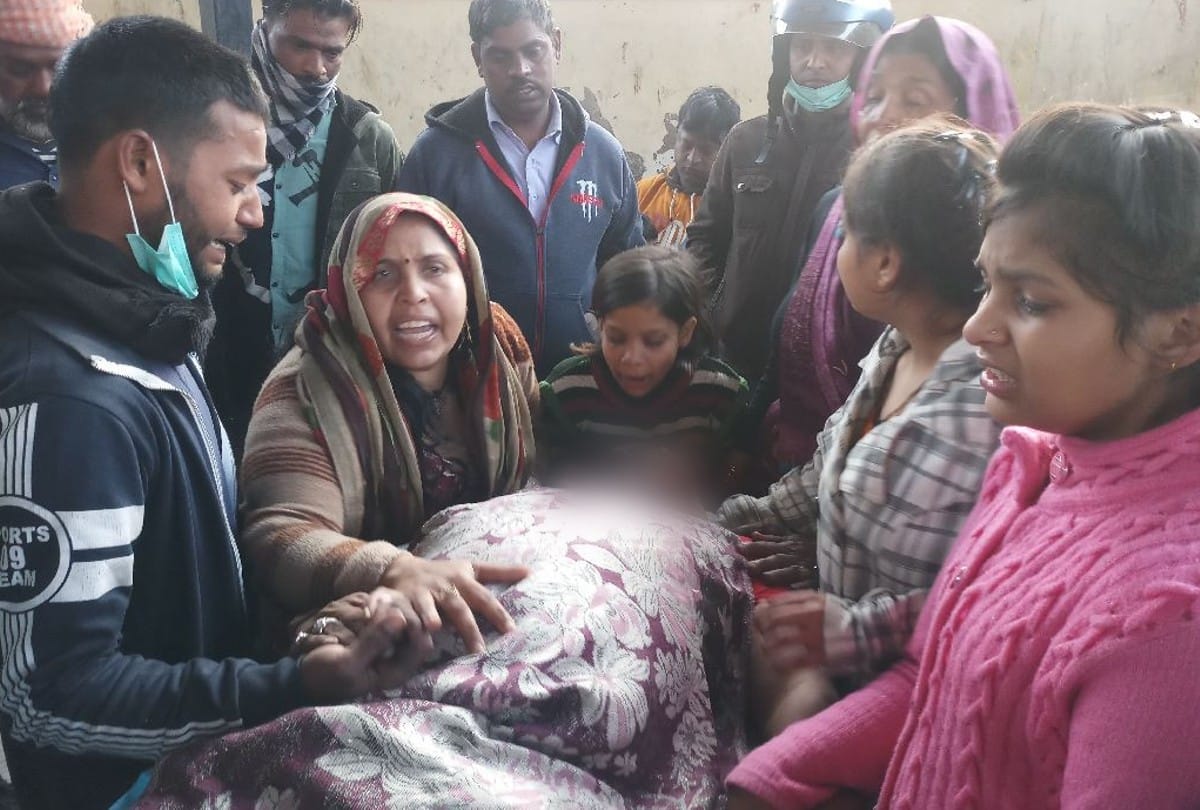 Auto Driver Death Case: Agra Police Get Died Body Family Blams Policeman