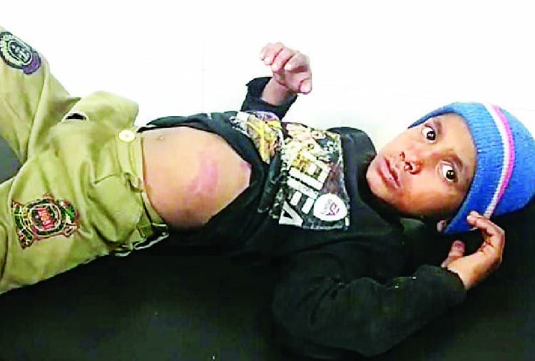 Drunken father beat up child in Panipat of Haryana