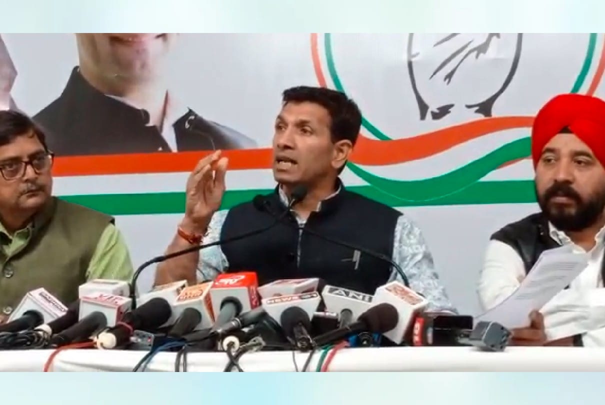 Jitu Patwari kya bol gaye: Former minister said- Shivraj praising Modi to stay in power, I have not seen such a big sycophant