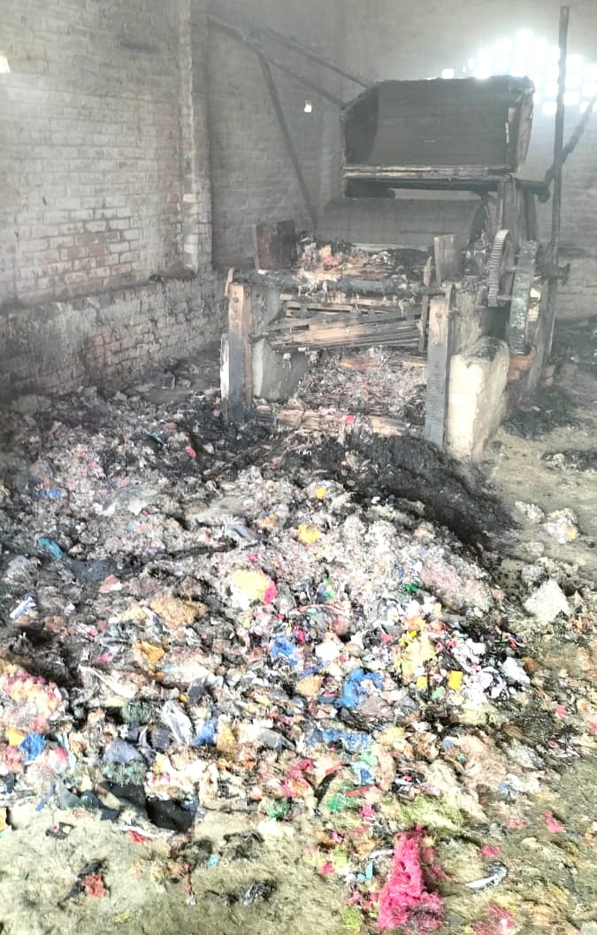 Factory fire due to short circuit, thousands of goods burnt