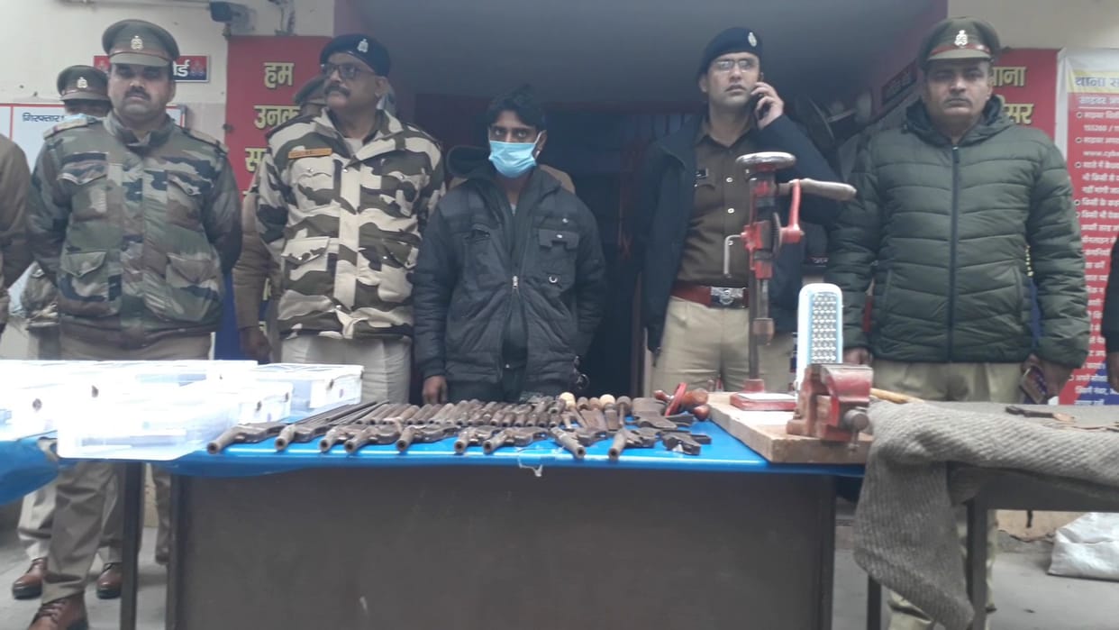 Illegal arms manufacturing factory caught, one accused arrested