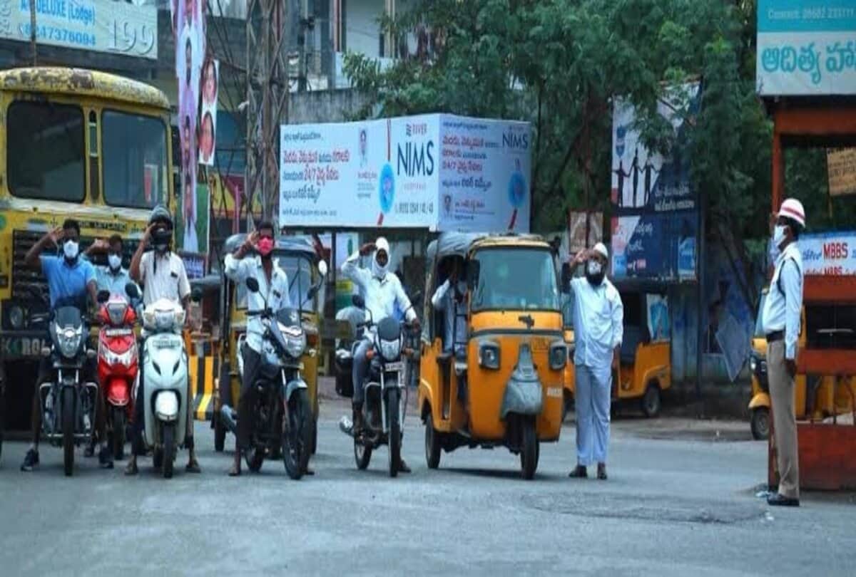 telanganas nalgonda stops daily for 52 seconds at 8 30 am after playing national anthem