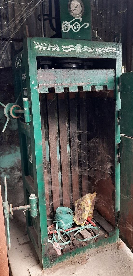 broken compactor machine