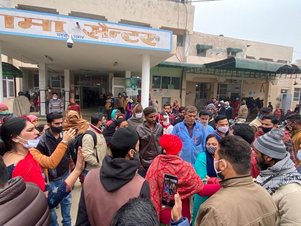 Physician accused of assaulting patients in civil hospital, relatives created ruckus in protest