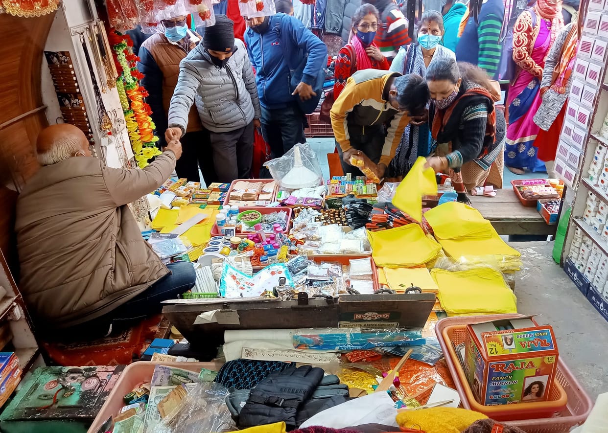 Vasant Panchmi Bloom In Market