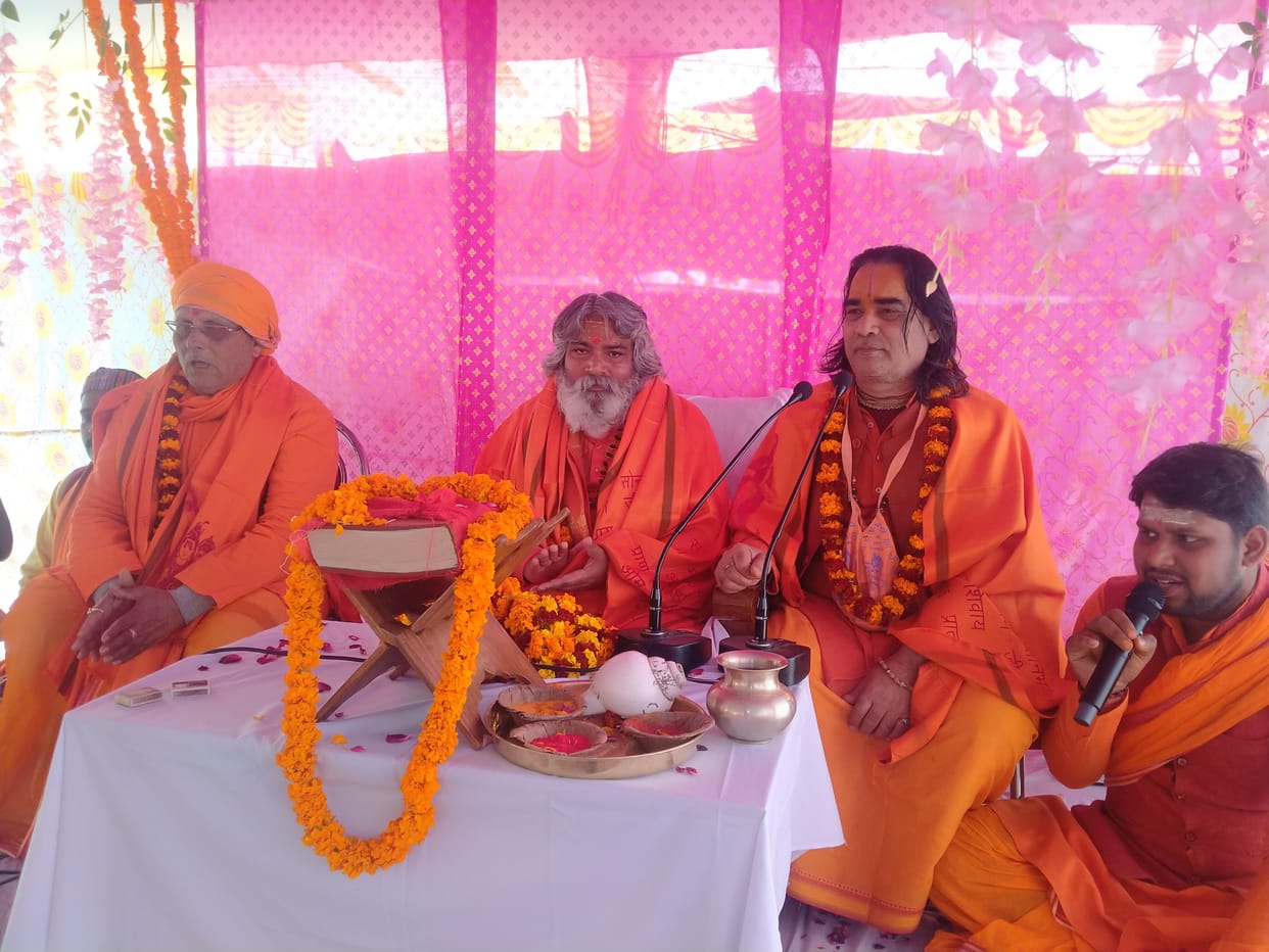 Shiva family and Hanuman ji's idol worshiped