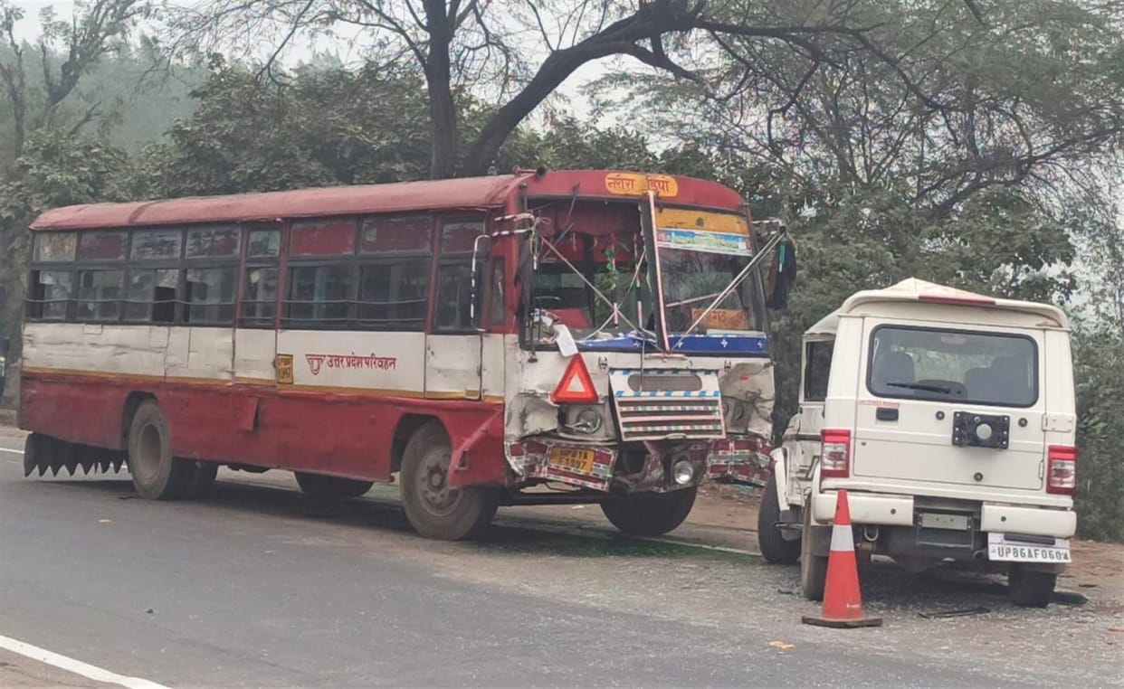 Hathras: Six people injured in roadways bus, two-car collision
