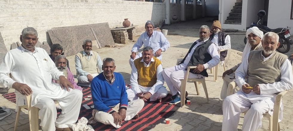 Bhakiyu expressed anger over the removal of Charan Singh and Bansilal's photo from the annual calendar