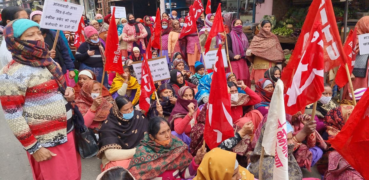 Anganwadi workers and helpers took out fury march in favor of demands, Kurukshetra