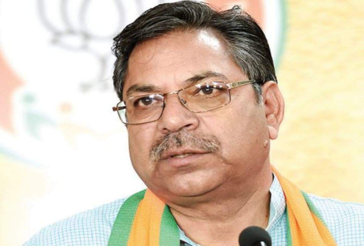 BJP Rajasthan President satish Poonia left dinner, will not wear safa