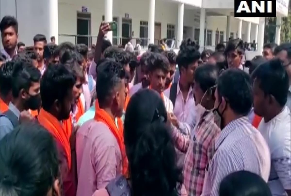 Hijab Controversy now controversy erupted in karnataka kundanpur on wearing hijab