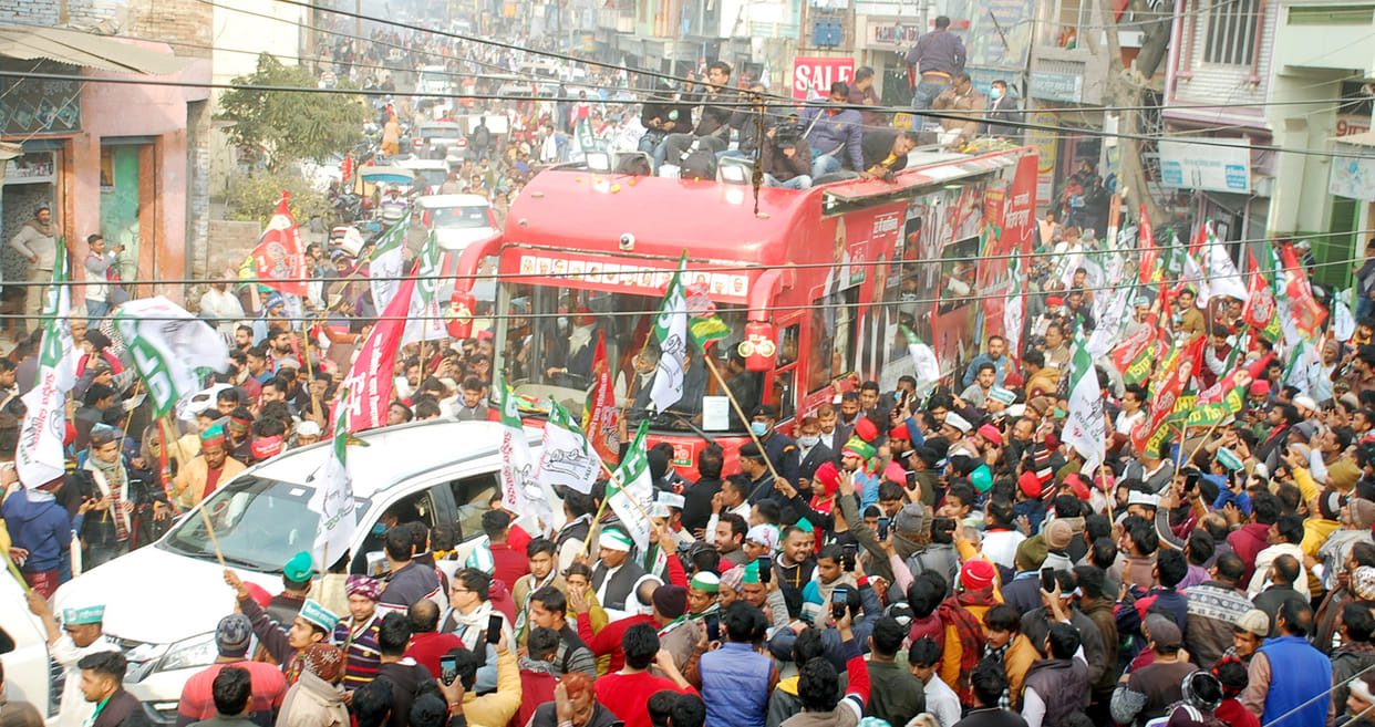 The city gasped for the whole day due to jam