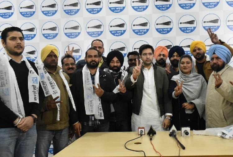 Congress former state president HS Hanspal joins Aam Aadmi Party