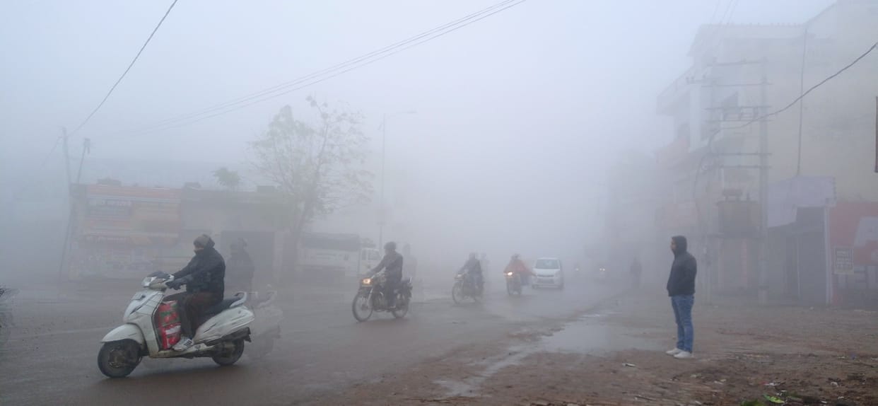 The sun god remained hidden throughout the day in the clouds, today and tomorrow there is a possibility of rain