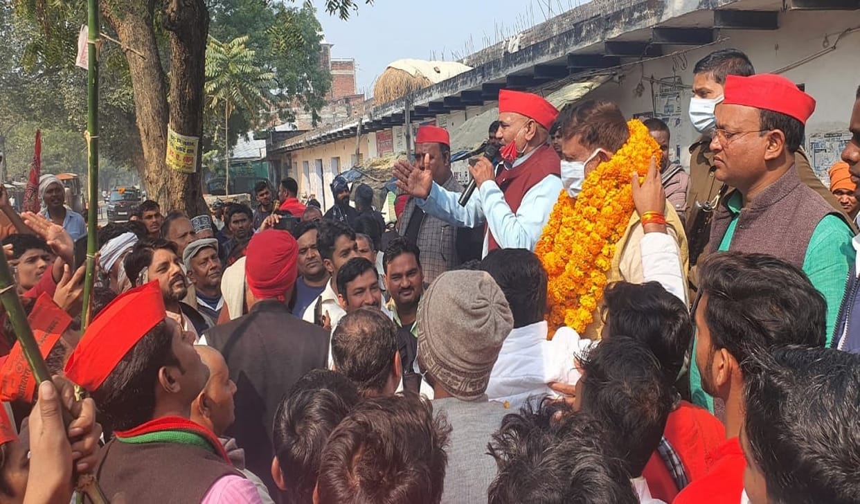 aachar sanhita ullanghan jaunpur police  Case filed against Samajwadi party kerakat candidate tufani saroj in Code of Conduct Violation: