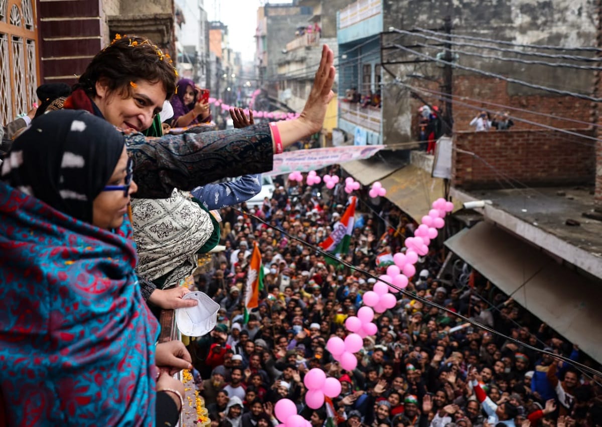UP election 2022: congress leader Priyanka Gandhi focusing on door to door public relations, her election campaign directly connecting to the public