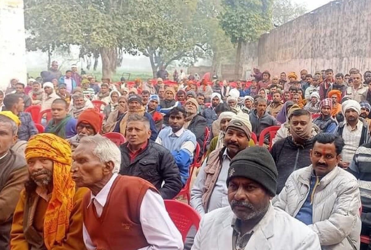 Panchayats of 20 villages held against BJP due to lack of development in etah