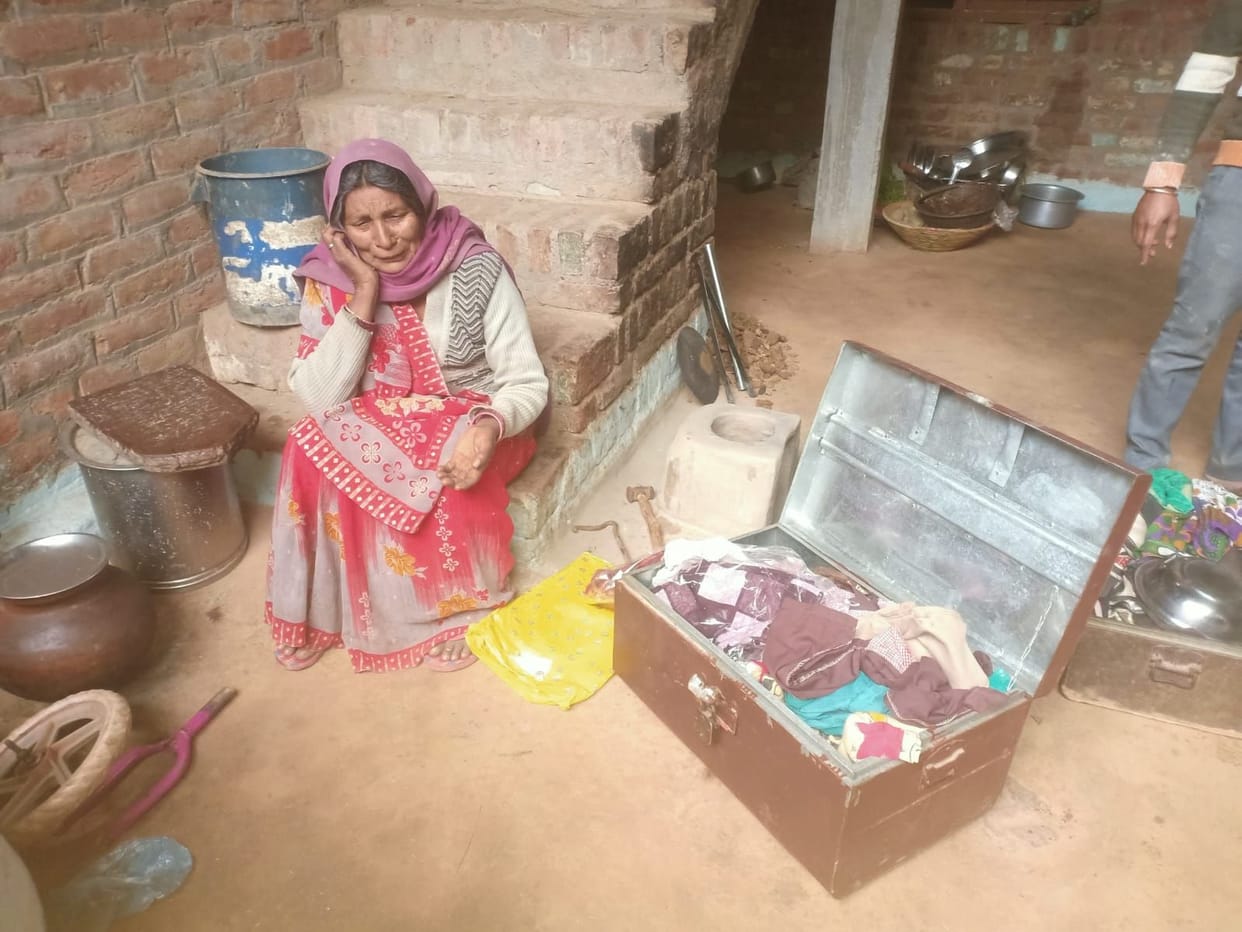 10 lakh jewelry, cash stolen from four houses