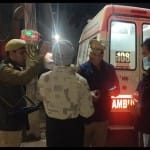 घटनास्थल में मौजूद पुलिस अधिकारी