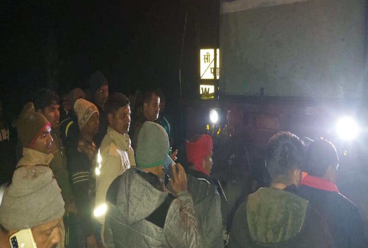 Sabarmati Express derailed between Patranga and Dariyabad