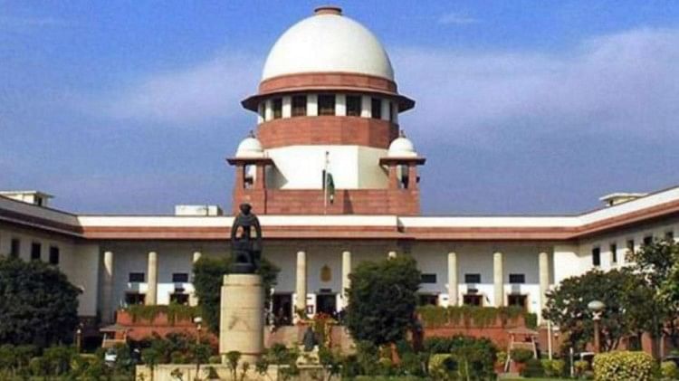 SC: धोखे से धर्मांतरण पर रोक लगाने की मांग वाली जनहित याचिका खारिज, सुप्रीम कोर्ट ने कहा- यह किस तरह की…