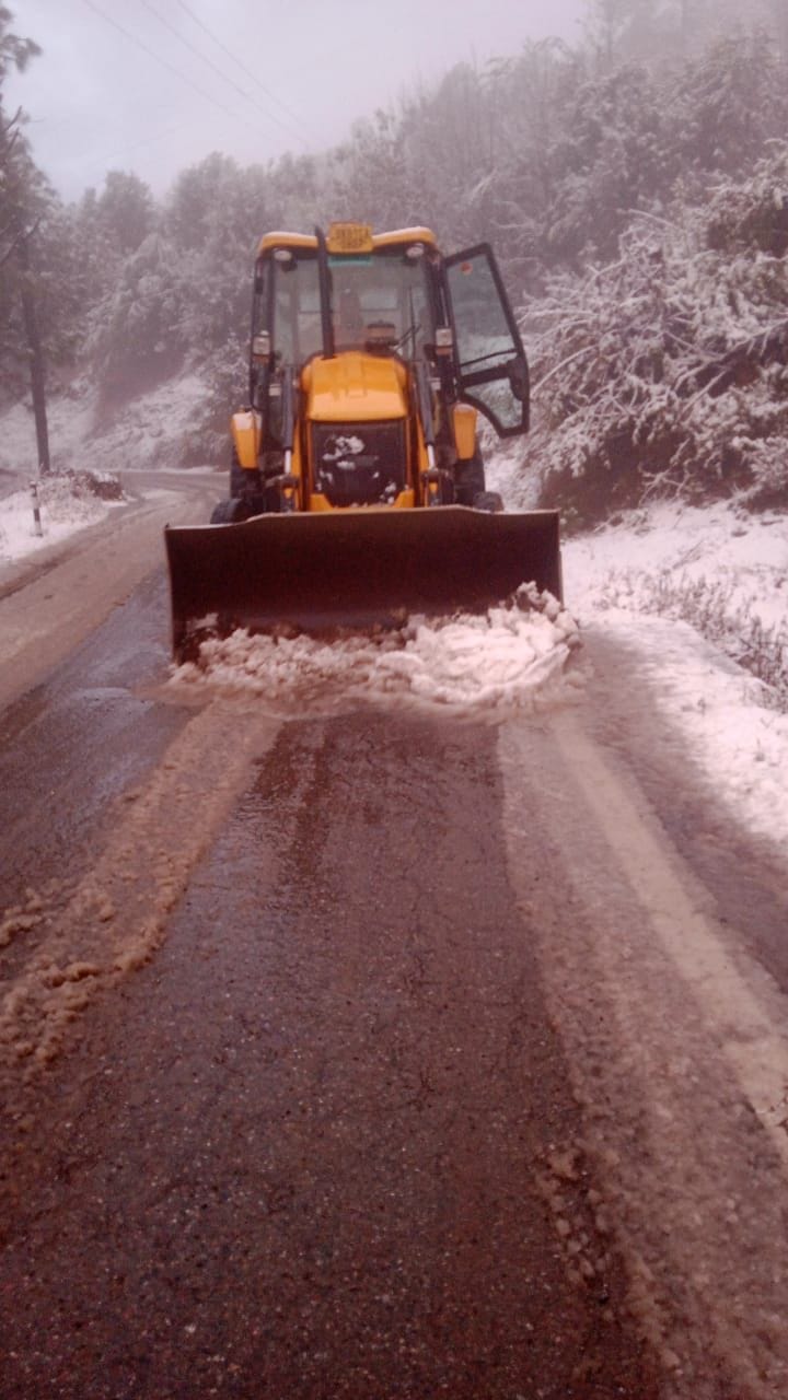 Four Routes Blocked Due to Snowfall