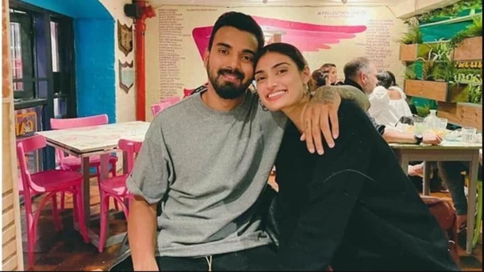 Athiya Shetty reacted to the news of her marriage with KL Rahul said  hope I’m invited to the wedding