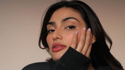 Athiya Shetty wore boyfriend KL Rahul hoodie in her new photoshoot the cricketer gave this reaction