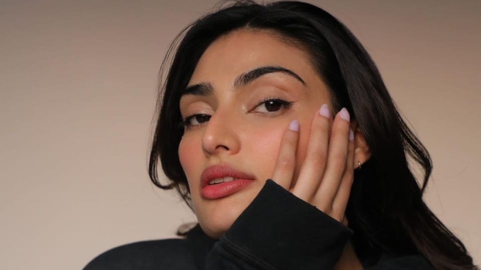 Athiya Shetty Spotted Outside Salon Ahead of Wedding with Kl Rahul See Viral Video