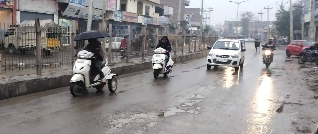 Drizzle in the city, light rain in Tohana