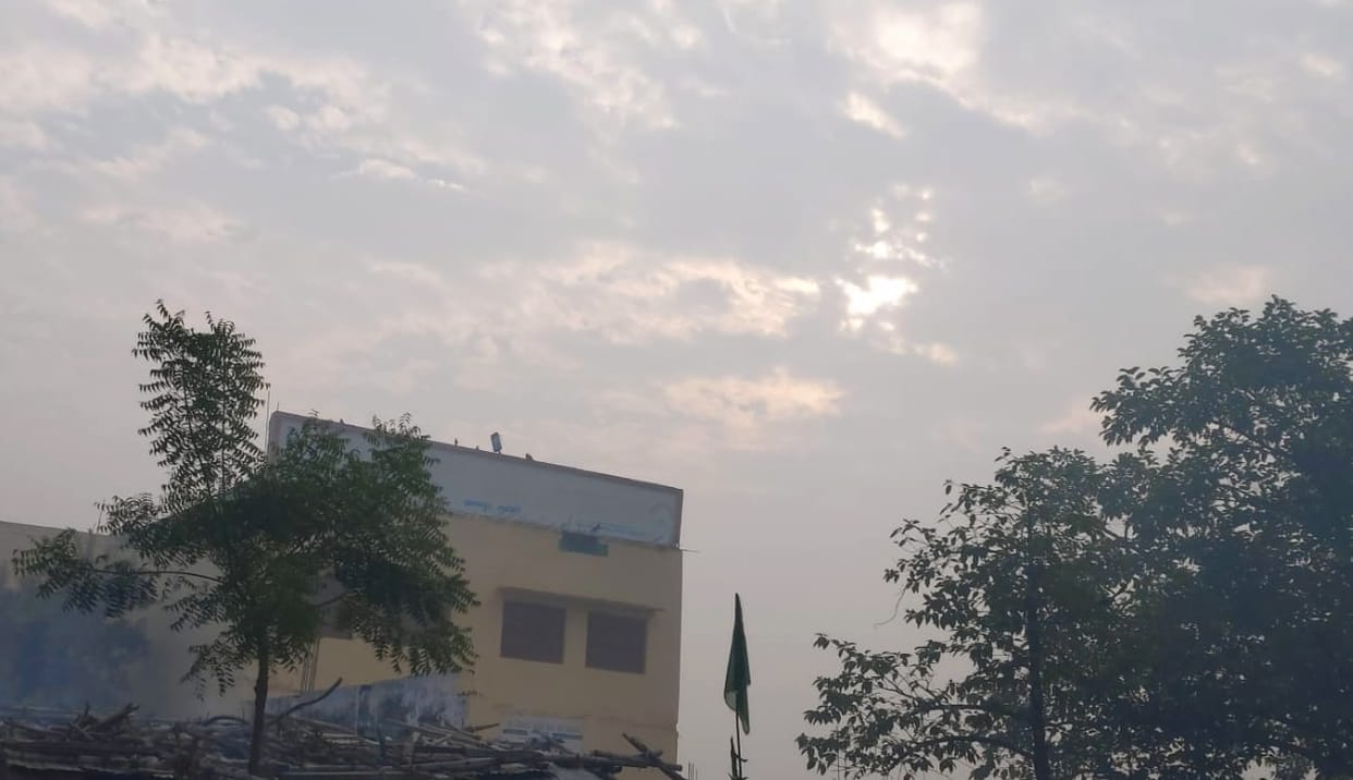 Strong wind in the night, cloudy in the morning