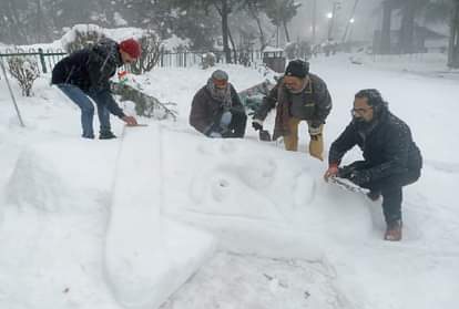 बर्फ में पूर्व सीडीएस बिपिन रावत की उकेरी तस्वीर