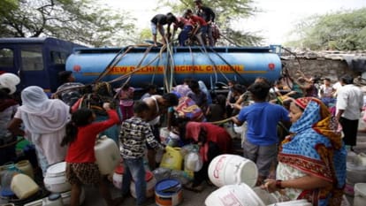 Delhi's groundwater level is continuously falling