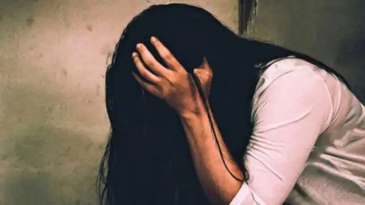 Father tries to rape daughter in Guna, kills after protest and then builds relationship with corpse