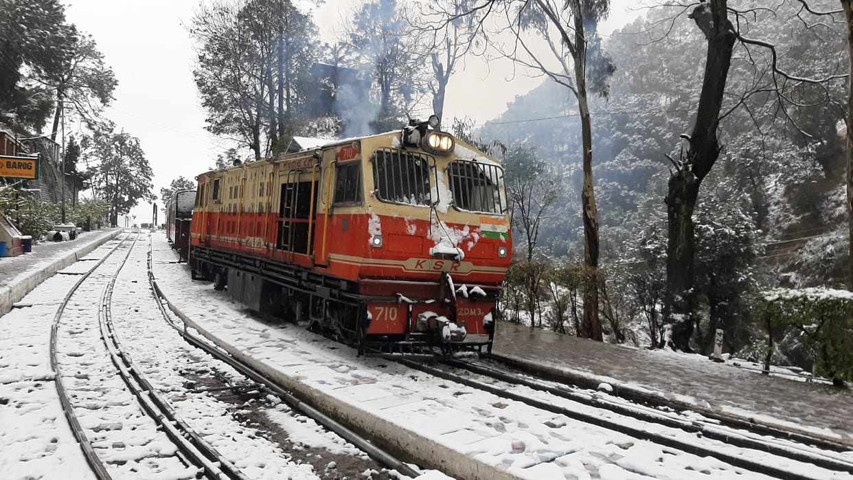 Snowfall at Kasauli Chail and Solan