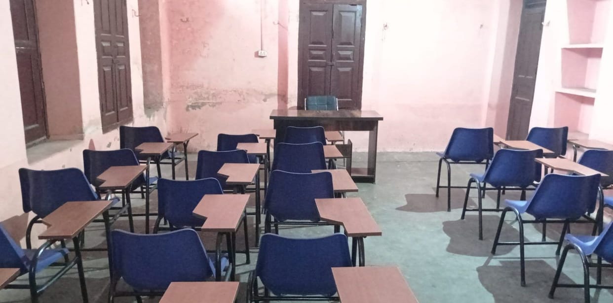 Half the seats left vacant in degree college