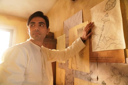 Rocket Boys Web Series Season 1 Review in Hindi by Pankaj Shukla Abhay Pannu Jim Sarbh Ishwak Singh Regina Cassandra