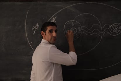 Rocket Boys Web Series Season 1 Review in Hindi by Pankaj Shukla Abhay Pannu Jim Sarbh Ishwak Singh Regina Cassandra