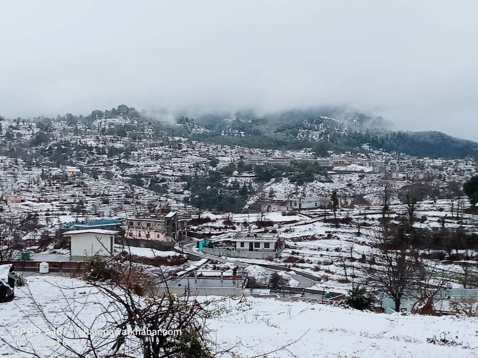 Uttarakand weather: mountains covered by heavy snowfall, see photos