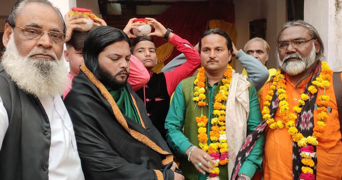 Gagar procession turned out, a gathering of qawwalis