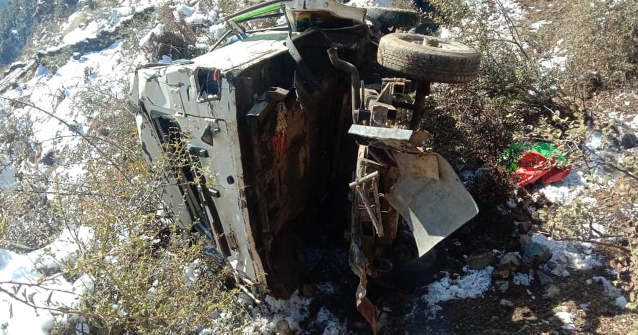 uttarakhand news: max vehicle accident in chamoli, three died
