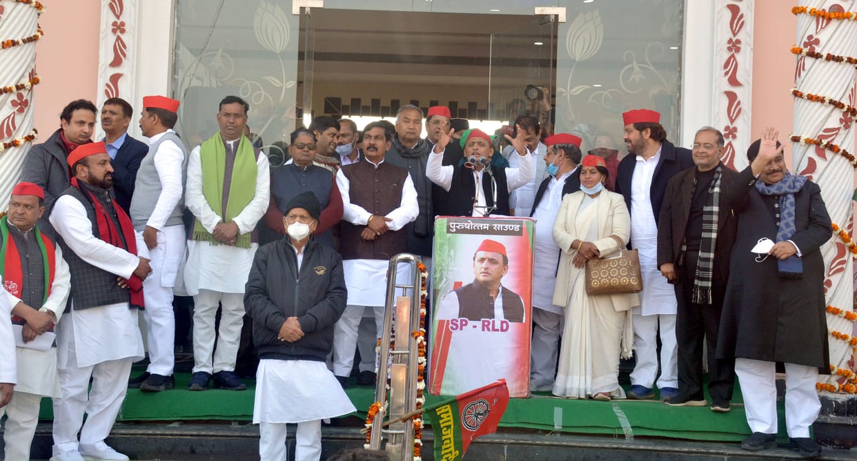 Double engine government has cheated the public: Akhilesh
