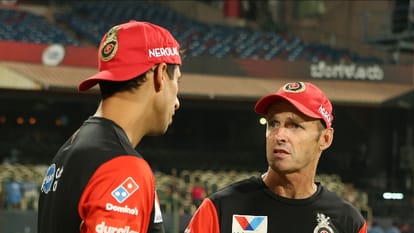 IPL 2022 Sachin Tendulkar to Brian Lara know which former star players are involved in IPL coaching