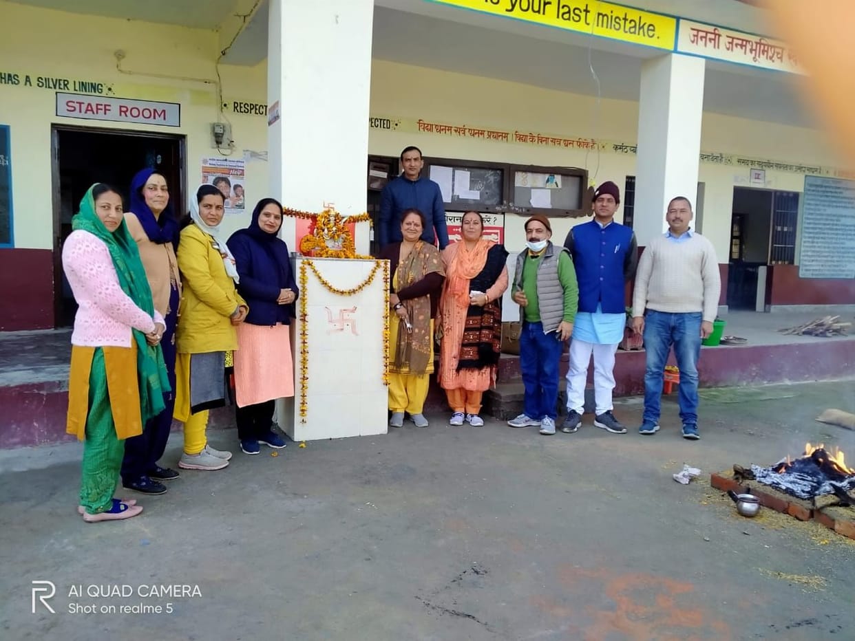 Teachers and students together worshiped Saraswati Mata