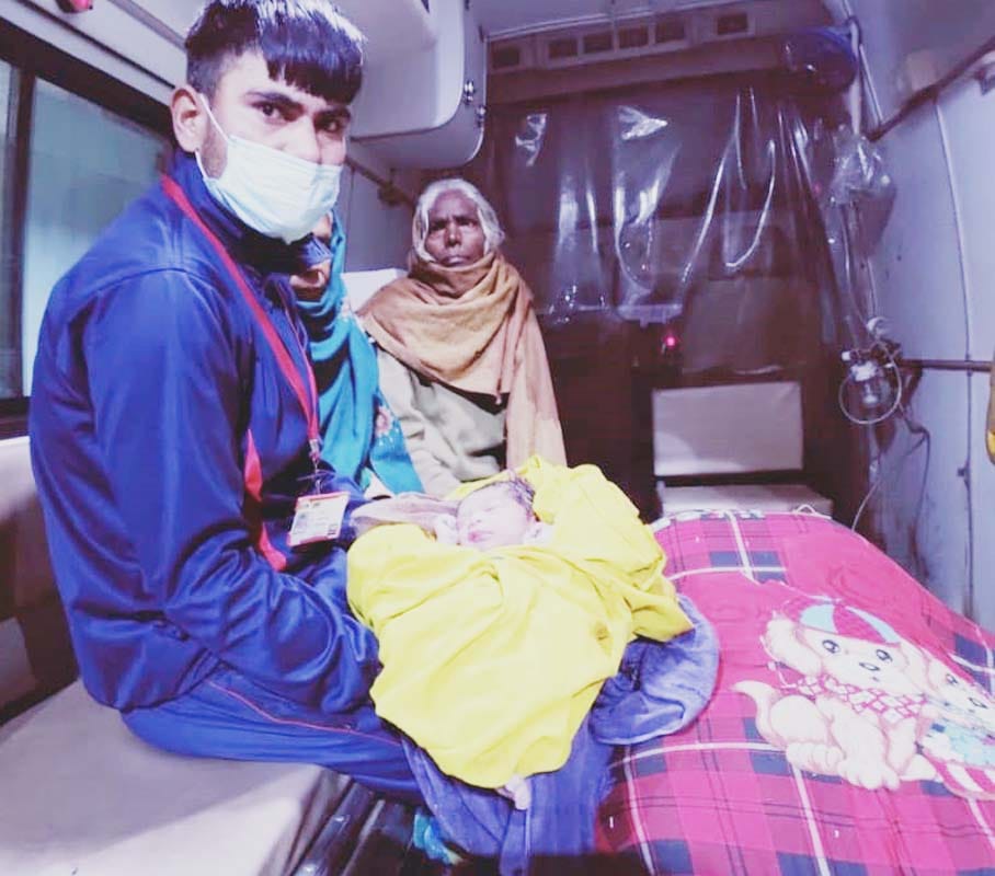 Delivery of two women in 108 ambulance