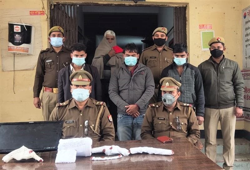 Hathras: Three vicious thieves arrested, stolen LED, watch, cash recovered